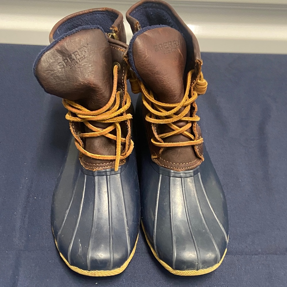 Sperry Navy and Brown Lace-Up Boots